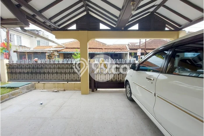 Jual Rumah Eksklusif 5 KT di Babakanciparay, Bandung Jual Rumah Eksklusif 5 KT di Babakanciparay, Bandung