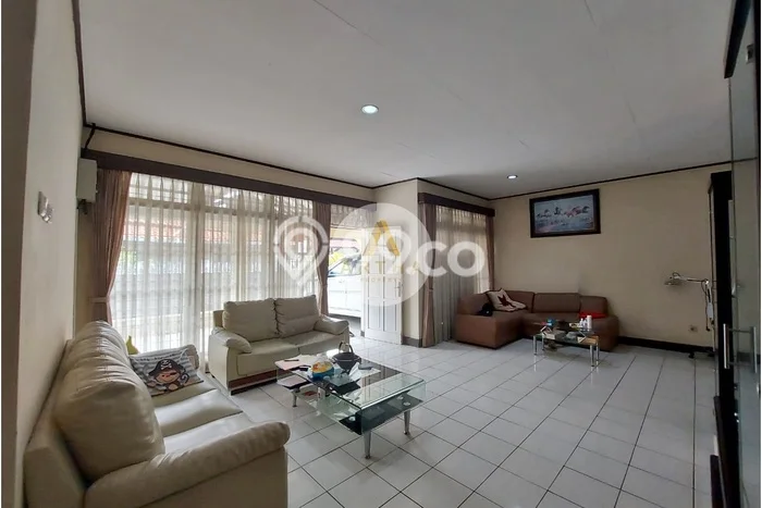 Jual Rumah Eksklusif 5 KT di Babakanciparay, Bandung Jual Rumah Eksklusif 5 KT di Babakanciparay, Bandung