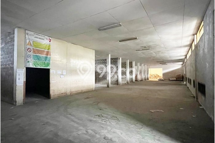 Lokasi Strategis! Dijual Gudang Bisnis di Kiaracondong, Bandung Kondisi Baik Lokasi Strategis! Dijual Gudang Bisnis di Kiaracondong, Bandung Kondisi Baik