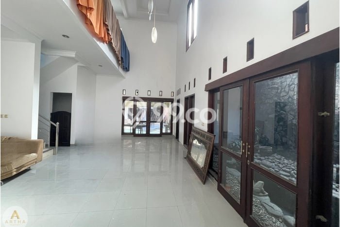 Rumah Elit Modern Tanpa Renovasi di Setiabudi Bandung Rumah Elit Modern Tanpa Renovasi di Setiabudi Bandung