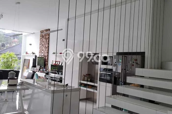 Hunian Elit LB 600m2 Siap Huni Desain Elegan di Setiabudi, Bandung Hunian Elit LB 600m2 Siap Huni Desain Elegan di Setiabudi, Bandung