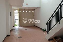 Jual Rumah Mewah Megah Dengan View Eksklusif di Surya Sumantri, Bandung Jual Rumah Mewah Megah Dengan View Eksklusif di Surya Sumantri, Bandung