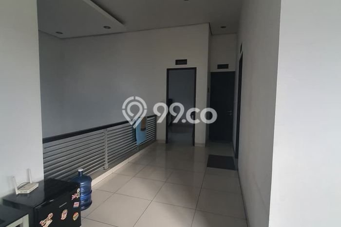 Rumah Elit Modern Tanpa Renovasi di Singgasana Bandung Rumah Elit Modern Tanpa Renovasi di Singgasana Bandung