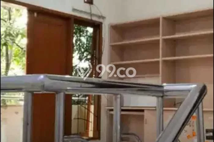 Rumah Strategis Minimalis Lb 110m2 di Babakan Ciparay, Bandung Rumah Strategis Minimalis Lb 110m2 di Babakan Ciparay, Bandung