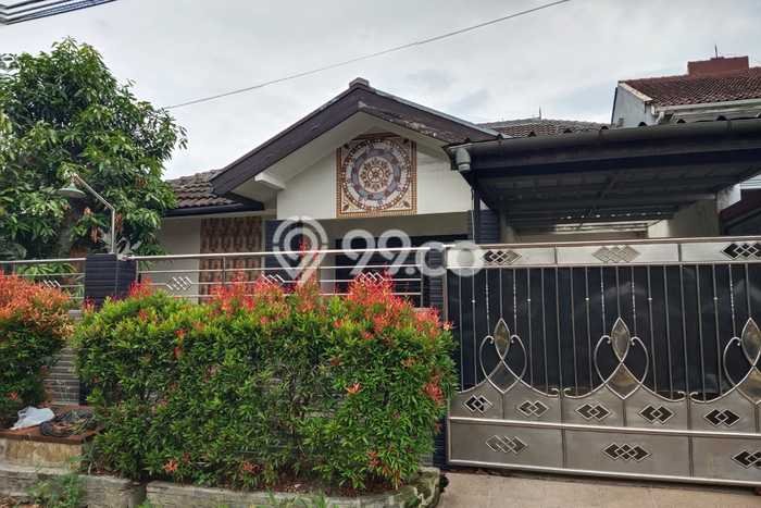 Rumah Strategis Modern Lb 150m2 di Antapani, Bandung Rumah Strategis Modern Lb 150m2 di Antapani, Bandung