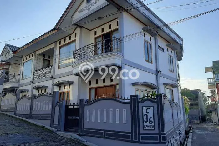Rumah Luxury Modern Siap Huni di Ciwaruga Bandung Rumah Luxury Modern Siap Huni di Ciwaruga Bandung