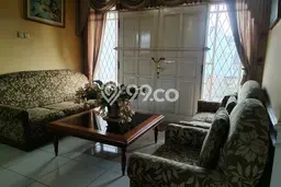 Ready to Use! Premium House LT 327m2 Desain Modern di Cigadung Ready to Use! Premium House LT 327m2 Desain Modern di Cigadung