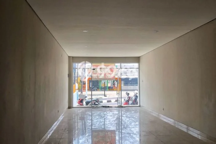 Unit Ruko Dijual di Jakarta Selatan LT 80m2 & LB 240m2 Unit Ruko Dijual di Jakarta Selatan LT 80m2 & LB 240m2