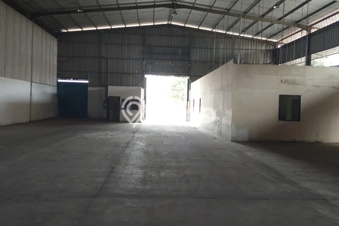 Disewakan Gudang di Kawasan Ramai Bekasi Luas 2016m2 Disewakan Gudang di Kawasan Ramai Bekasi Luas 2016m2