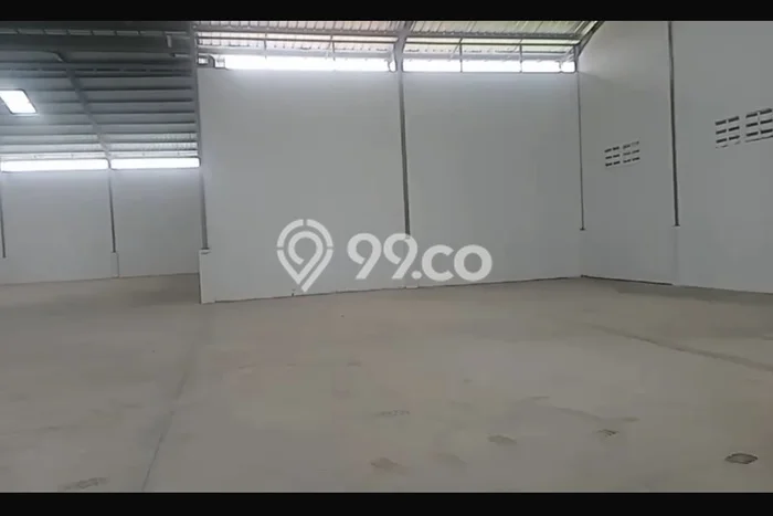 Gudang disewakan lokasi strategis Cikande Serang 1800m2 Gudang disewakan lokasi strategis Cikande Serang 1800m2