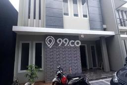 Ready to Use! Premium House LT 110m2 Desain Elegan di Pondok Kelapa Ready to Use! Premium House LT 110m2 Desain Elegan di Pondok Kelapa