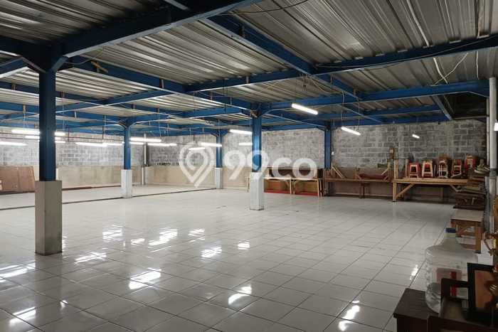 Gudang Area Komersial Kawasan , Luas 800m2m², Mainroad Gudang Area Komersial Kawasan , Luas 800m2m², Mainroad