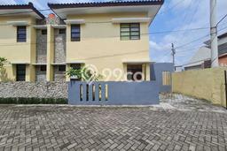 Sewa cepat rumah minimalis lokasi strategis 2 Kamar di Colomadu, Solo Sewa cepat rumah minimalis lokasi strategis 2 Kamar di Colomadu, Solo