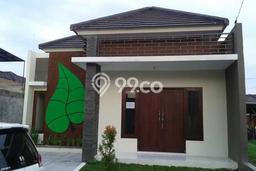 Rumah Nyaman area Gentan, Solo, LT 100m² Bangunan 75m² Rumah Nyaman area Gentan, Solo, LT 100m² Bangunan 75m²