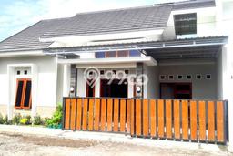 Rumah di Colomadu, Dekat Fasilitas, 1 KM, LT 100m2m² LB 132m2m² Rumah di Colomadu, Dekat Fasilitas, 1 KM, LT 100m2m² LB 132m2m²