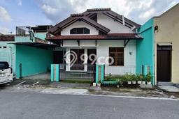 HOT DEAL! Rumah di Banjarsari, 1 KM, Area Strategis, Luas 100m² Bangunan 110m² HOT DEAL! Rumah di Banjarsari, 1 KM, Area Strategis, Luas 100m² Bangunan 110m²