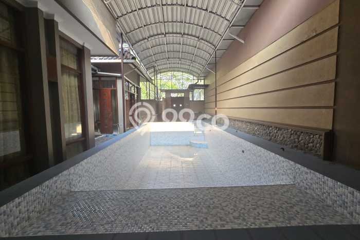 Rumah Eksklusif Siap Huni LT 350m2 di Gentan, Solo Rumah Eksklusif Siap Huni LT 350m2 di Gentan, Solo