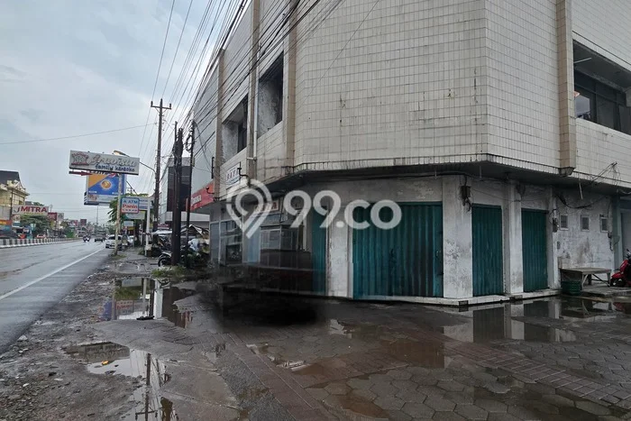 Ruko Disewakan di Kawasan Ramai Kartasura, Sukoharjo Ruko Disewakan di Kawasan Ramai Kartasura, Sukoharjo