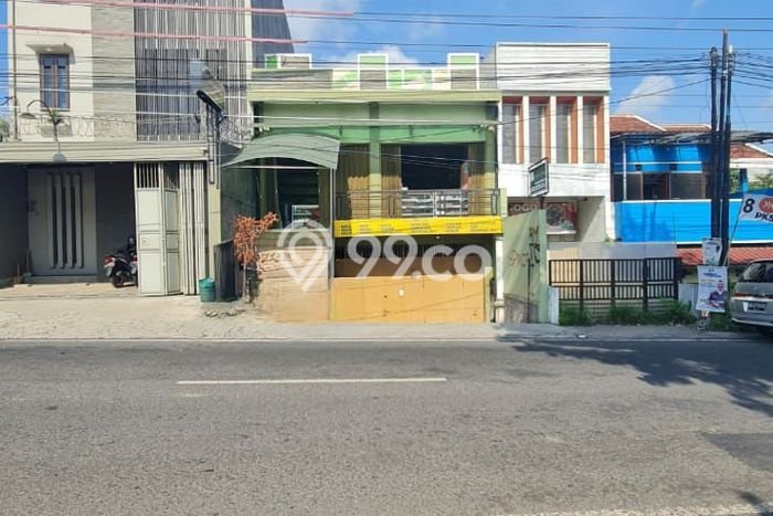 Area Strategis! Disewakan Ruko Lokasi Banjarsari, Solo Cocok untuk Bisnis Area Strategis! Disewakan Ruko Lokasi Banjarsari, Solo Cocok untuk Bisnis