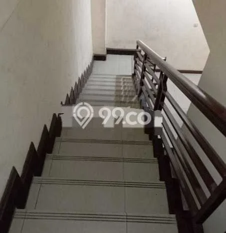 LOKASI STRATEGIS! Ruko Disewakan di Cikini, Luas 276m², Pusat Niaga LOKASI STRATEGIS! Ruko Disewakan di Cikini, Luas 276m², Pusat Niaga