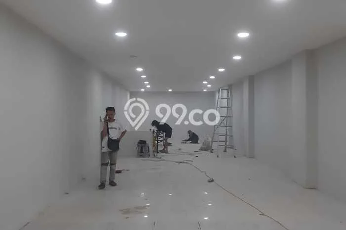 Disewakan Ruko di Kawasan Ramai Muara Karang Luas 270m2 Disewakan Ruko di Kawasan Ramai Muara Karang Luas 270m2
