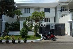 Sewa Rumah Nyaman LT 480m2 / LB 700m2 di Pondok Indah, Jakarta Selatan Sewa Rumah Nyaman LT 480m2 / LB 700m2 di Pondok Indah, Jakarta Selatan