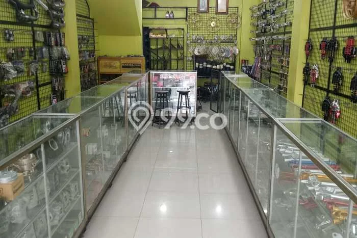 Ruko Dijual di Cibinong Bogor dengan Luas Bangunan 202m2 Ruko Dijual di Cibinong Bogor dengan Luas Bangunan 202m2