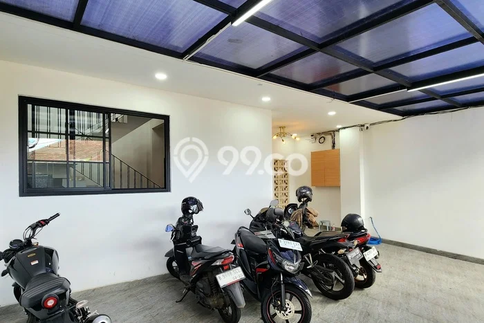 Unit Kost Dijual di Kawasan Kebayoran Baru Jakarta Selatan dengan 29 KT Unit Kost Dijual di Kawasan Kebayoran Baru Jakarta Selatan dengan 29 KT