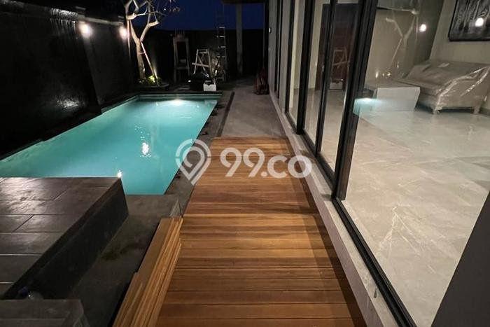 Rumah di Ungasan, Siap Huni, LT 240m² Rumah di Ungasan, Siap Huni, LT 240m²