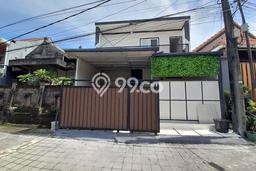 Dijual Hunian Rumah Terawat 4 Kamar di Jimbaran, Badung Dijual Hunian Rumah Terawat 4 Kamar di Jimbaran, Badung