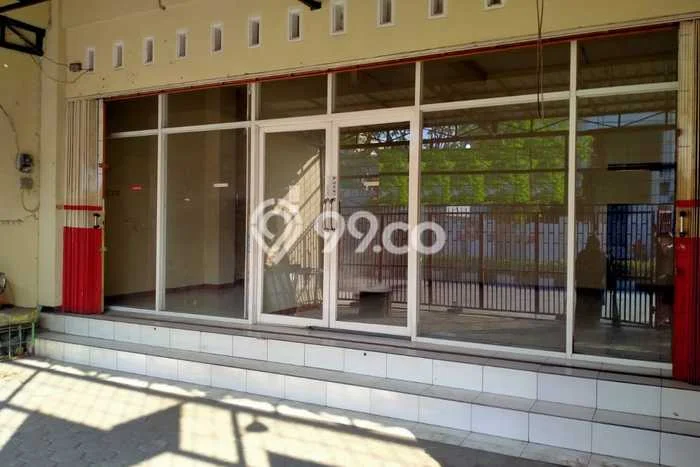 Disewakan Ruko di Kawasan Ramai Kalicari Luas 300m2 Disewakan Ruko di Kawasan Ramai Kalicari Luas 300m2
