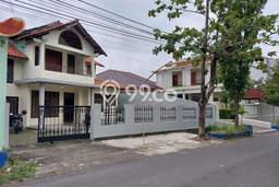 Rumah Luas Asri 4 KT Siap Pakai di Gedung Songo Semarang Rumah Luas Asri 4 KT Siap Pakai di Gedung Songo Semarang