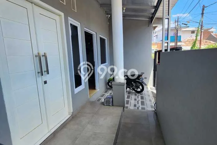 Rumah Minimalis 3 Kamar LT 100m2 di Tanah Mas Rumah Minimalis 3 Kamar LT 100m2 di Tanah Mas