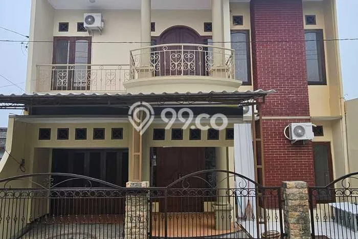 Rumah Berkualitas Jomblang, Semarang, Luas 185m² Bangunan 325m² Rumah Berkualitas Jomblang, Semarang, Luas 185m² Bangunan 325m²