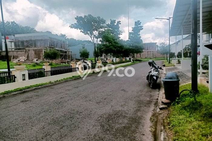 Dijual Tanah Lokasi BSB City, Semarang Seluas 180m2 Dijual Tanah Lokasi BSB City, Semarang Seluas 180m2