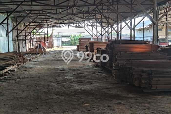 Gudang untuk Disewa di Pusat Semarang Luas Bangunan 2000m2 Gudang untuk Disewa di Pusat Semarang Luas Bangunan 2000m2