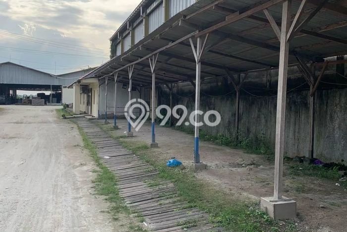 Gudang Disewakan di Area Ramai Mranggen, Demak Gudang Disewakan di Area Ramai Mranggen, Demak