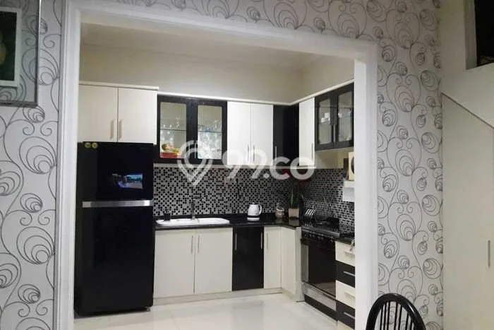 Rumah Mewah Dijual LT 300m2 di Serpong, Tangerang Selatan Rumah Mewah Dijual LT 300m2 di Serpong, Tangerang Selatan