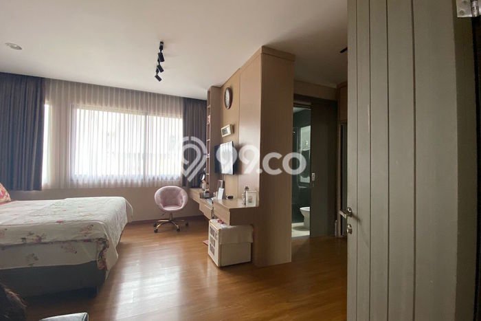 Jual Rumah Luas Megah Dengan View Cantik di BSD City, Tangerang Jual Rumah Luas Megah Dengan View Cantik di BSD City, Tangerang
