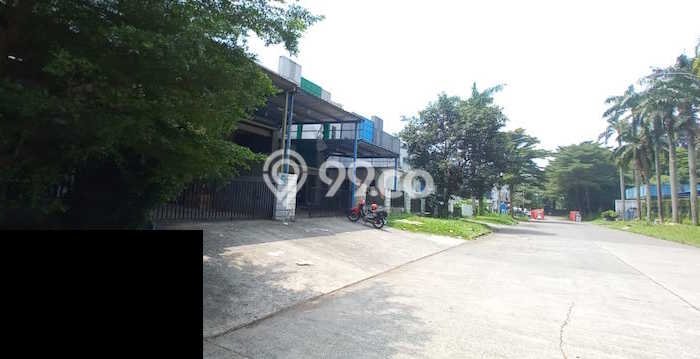 Gudang disewakan di BSD Tangerang Selatan dengan luas bangunan 441m2 Gudang disewakan di BSD Tangerang Selatan dengan luas bangunan 441m2