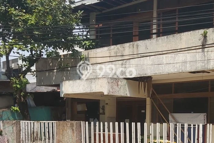 LOKASI STRATEGIS! Tanah Kawasan Kebon Sirih, Luas 647m², Kawasan Berkembang, Cocok untuk Investasi LOKASI STRATEGIS! Tanah Kawasan Kebon Sirih, Luas 647m², Kawasan Berkembang, Cocok untuk Investasi