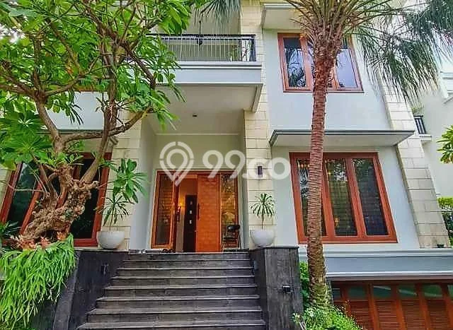 Dijual Rumah Premium dengan Fasilitas Sekitar Komplit di Menteng, Jakarta Pusat Dijual Rumah Premium dengan Fasilitas Sekitar Komplit di Menteng, Jakarta Pusat