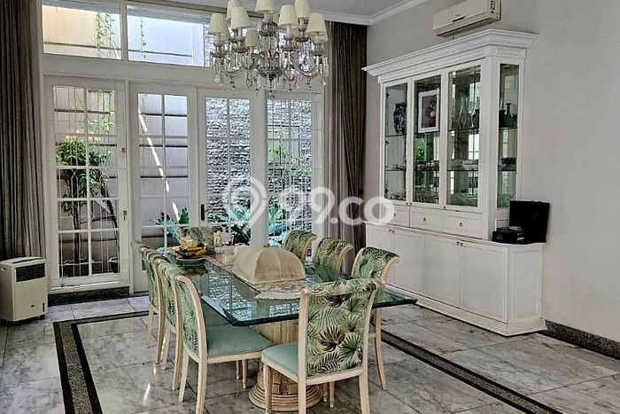 Dijual Rumah Premium dengan Fasilitas Sekitar Komplit di Menteng, Jakarta Pusat Dijual Rumah Premium dengan Fasilitas Sekitar Komplit di Menteng, Jakarta Pusat