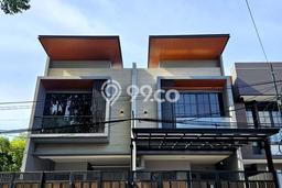 Rumah Elit Modern Siap Huni di Meruya Jakarta Barat Rumah Elit Modern Siap Huni di Meruya Jakarta Barat