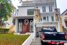 Hunian Elit LB 225m2 Siap Huni Desain Elegan di Sentul City, Bogor Hunian Elit LB 225m2 Siap Huni Desain Elegan di Sentul City, Bogor