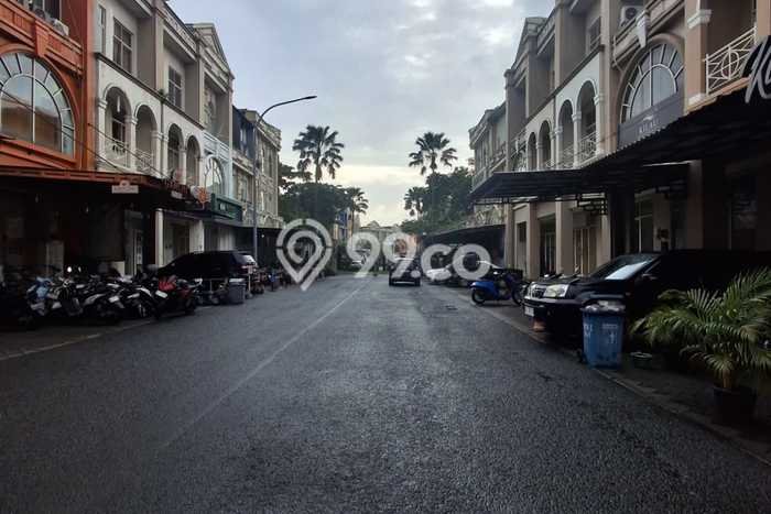 Ruko Dijual di Bekasi LT 54m2 & LB 135m2 Lokasi Terbaik! Ruko Dijual di Bekasi LT 54m2 & LB 135m2 Lokasi Terbaik!