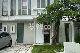 Disewakan! Rumah 2 Kamar Tidur &
2 Kamar Mandi di Surabaya Kota, Surabaya Disewakan! Rumah 2 Kamar Tidur &
2 Kamar Mandi di Surabaya Kota, Surabaya