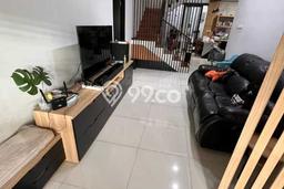 Jual Rumah Eksklusif 4 KT di Taman Holis Indah, Bandung Jual Rumah Eksklusif 4 KT di Taman Holis Indah, Bandung