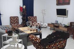 KESEMPATAN TERBAIK! Rumah Asri di , LT 209m2m² Bangunan 380m2m² KESEMPATAN TERBAIK! Rumah Asri di , LT 209m2m² Bangunan 380m2m²