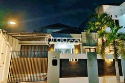 Jual Rumah Luas Megah Dengan View Cantik di Pleburan, Semarang Jual Rumah Luas Megah Dengan View Cantik di Pleburan, Semarang